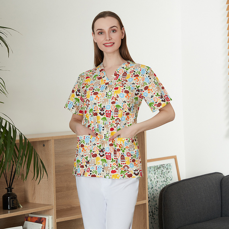 国境を越えたアマゾンの爆発的なアニメプリント看護師服女性vネック半袖tシャツ上着手術服作業服男性|undefined