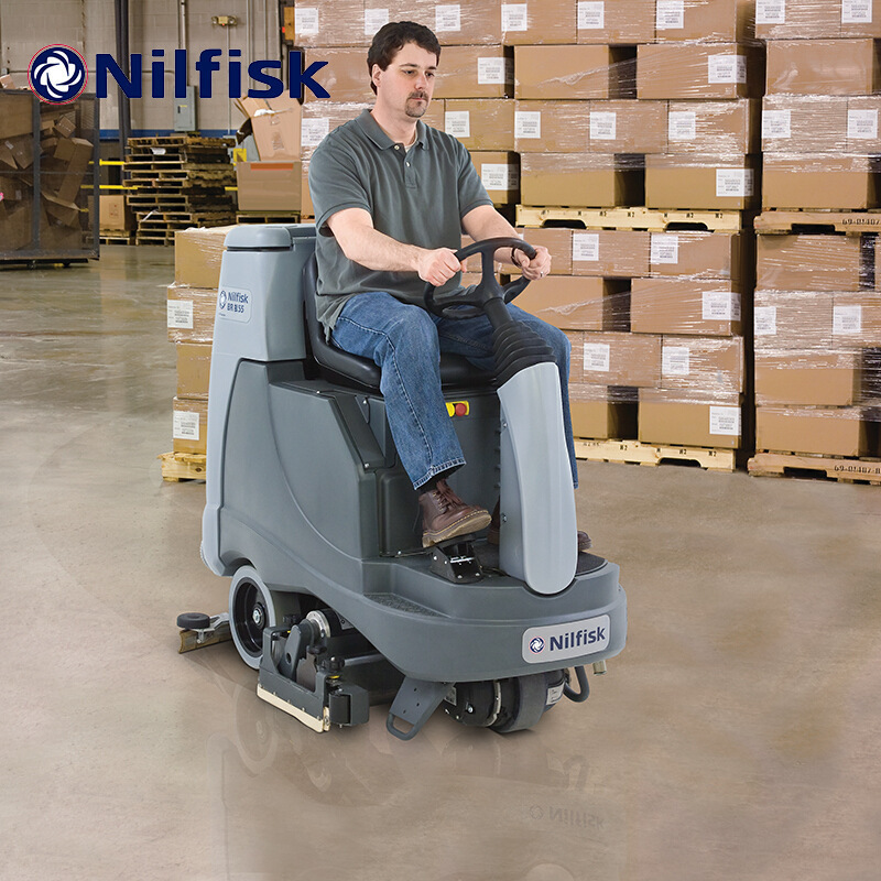 Nilfisk BR855 産業用および商業用中型および大型全自動洗浄機 空港高速鉄道駅|undefined