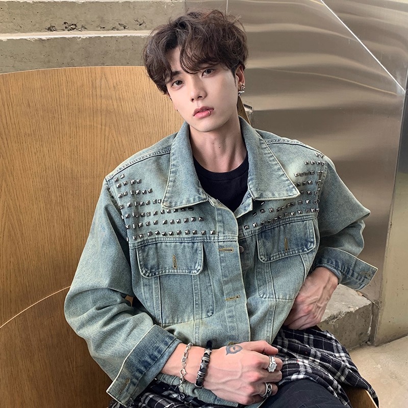 Jeansjacke im Retro-Look mit Nietenmuster und Revers, lockere, lässige und vielseitige Herrenjacke_voghion.com