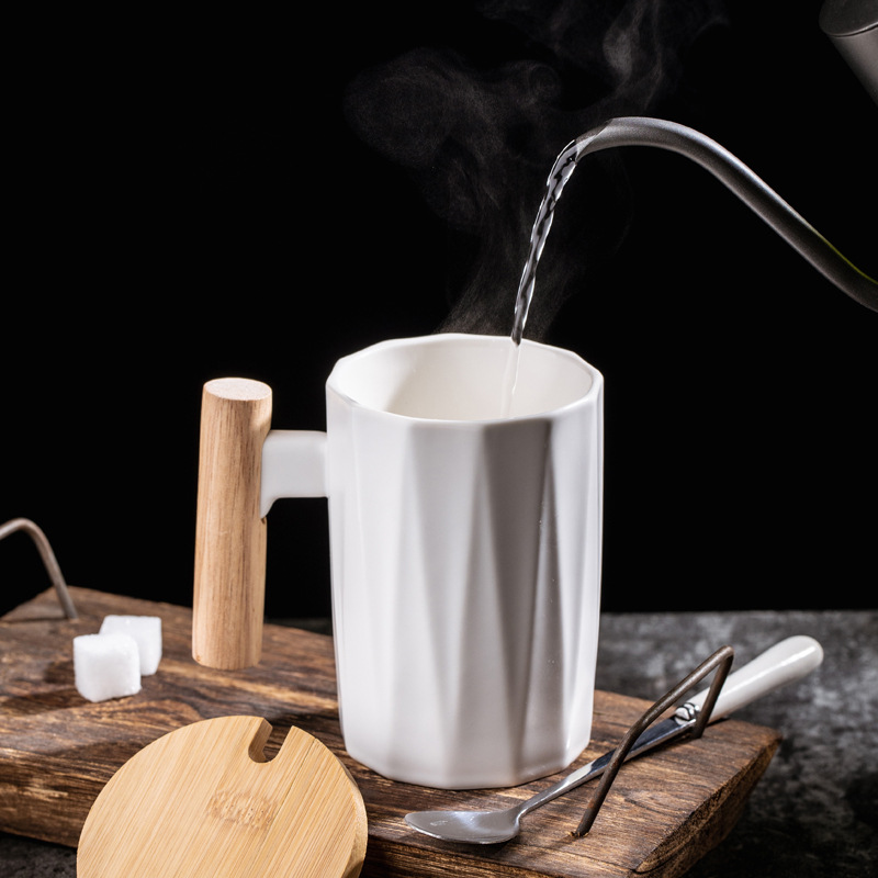 Taza de mango de madera creativa, taza de café, taza de cerámica, taza de agua, taza con tapa, cuchara, LOGOTIPO tallado