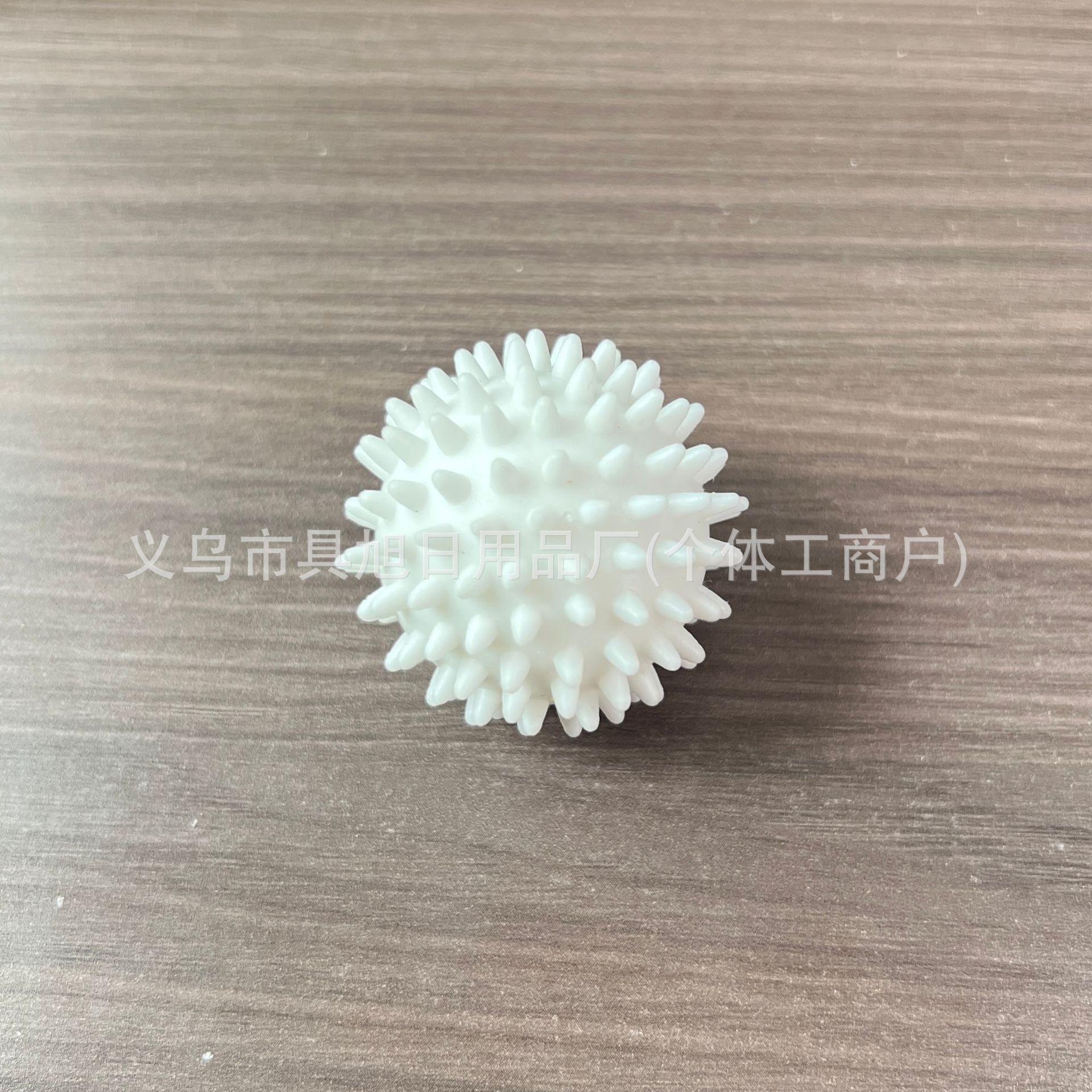 Bola de lavandería al por mayor de fábrica, fuerte descontaminación, tambor anti-bobinado, bola de ropa para el hogar, lavadora anti-bobinado, bola de lavandería