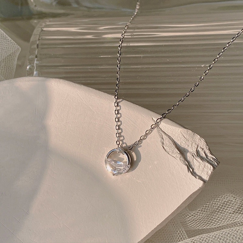 한국어 Yiwangqingquan s925 스털링 실버 목걸이 여성용 중공 고급 디자인 새해 발렌타인 데이 Xiaohongshu 핫 세일