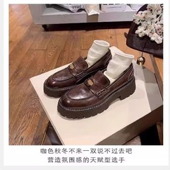 2025新型5.5cm高さの厚い底の小さい金貨の楽福靴の女性の英倫の小さい小さい茶色の小さい靴の靴の靴