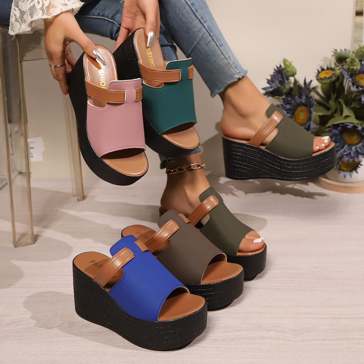 two-tone slippers wedge heel