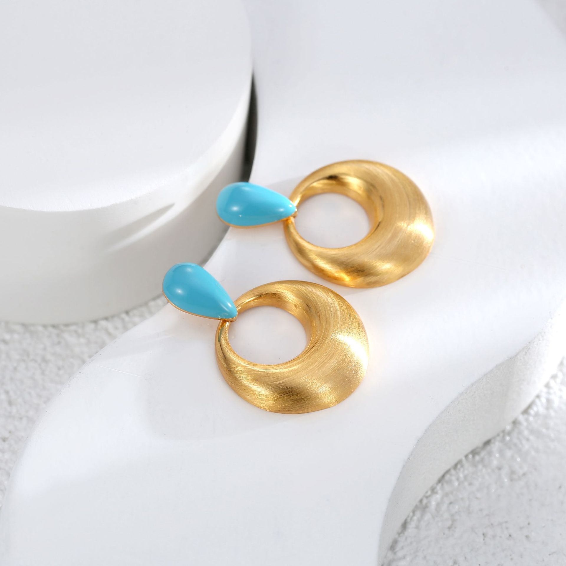 retro agile elegant matte earrings
