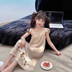 女の子のパジャマの夏の新型の韓国版のサスペンダーの女の子のパジャマのスカートの氷の糸の外で大きい子供のパジャマのスカートの子供のパジャマのスカートを着ます。