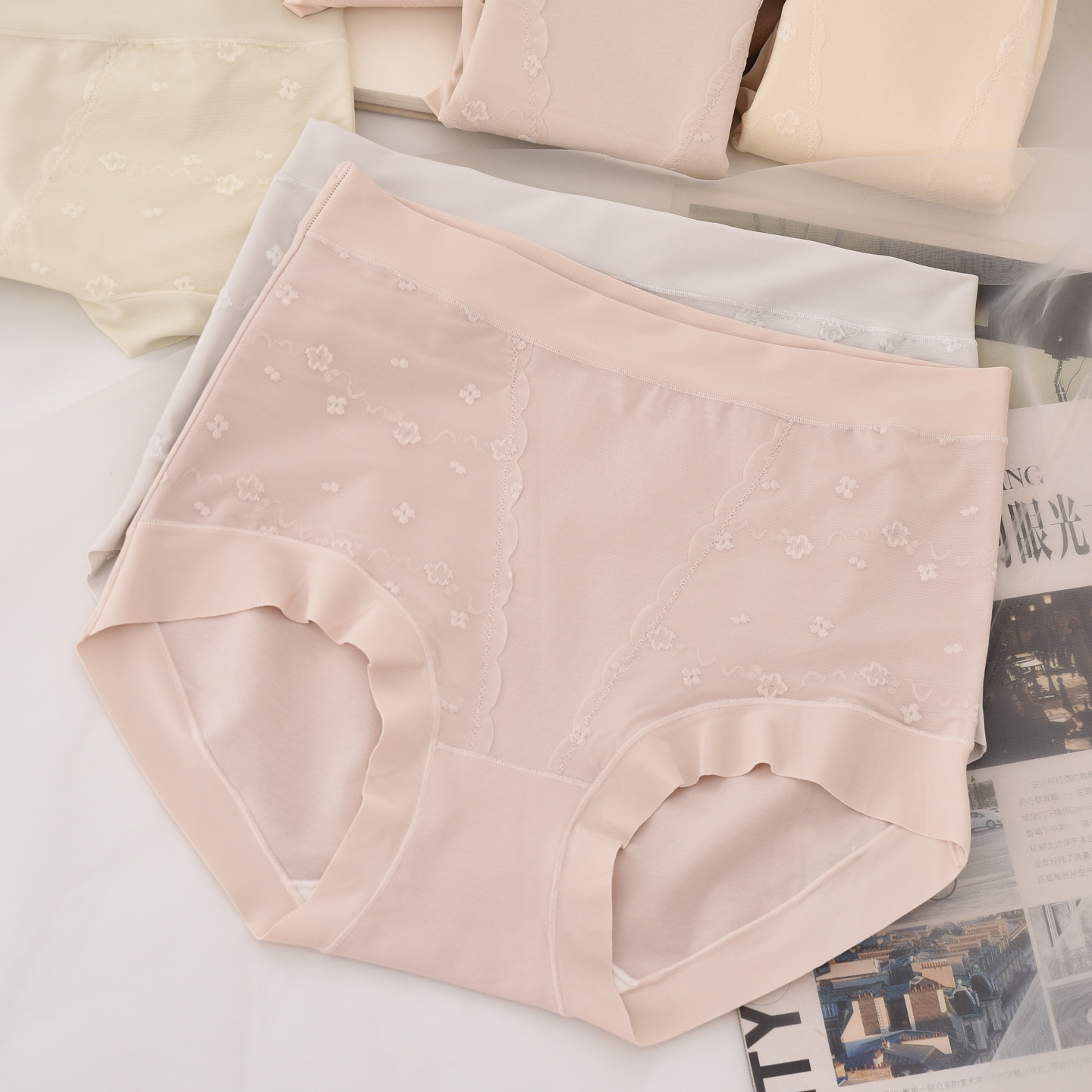 Pure Cotton High-Waisted Underwear for Women with Lace Edge Cotton Fabric Covering the Buttocks, Simple, Loose and Comfortable New Versatile Triangle Shorts