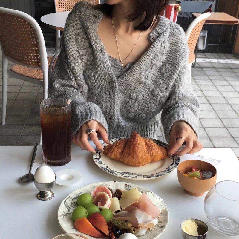 Now Rel Song Hye-Kyo's Same Style Hand-Embroidered Flower Knitwear Korean Designer Women's Gentle Korean Knitwear