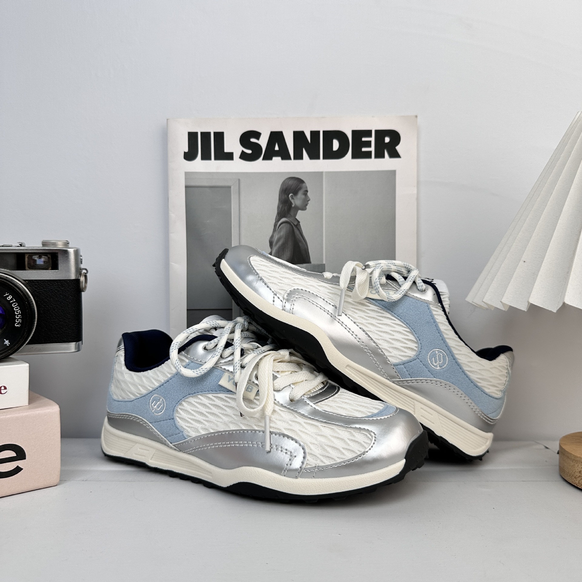 Yuanbo zapatos de verano de malla para mujeres zapatos deportivos de malla transpirables para niños 2025 nuevos zapatos casuales de estilo universal