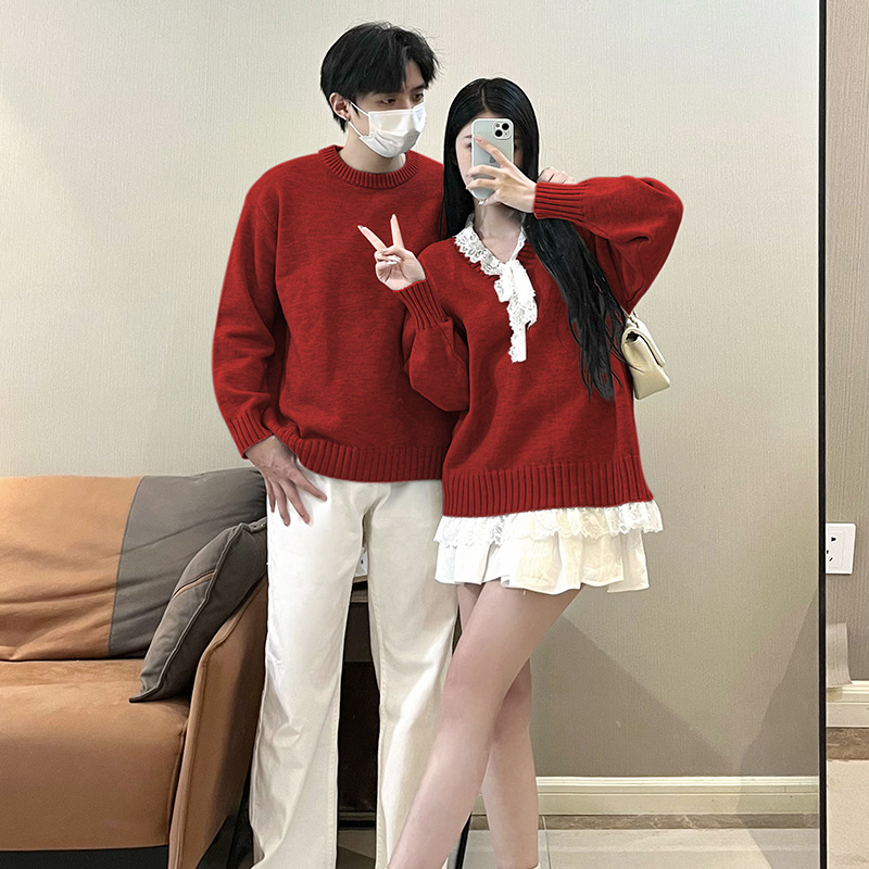 2024 년 가을 겨울 설날 게으른 스타일 커플 레이스 레드 긴 소매 최고 남녀 한국 스웨터