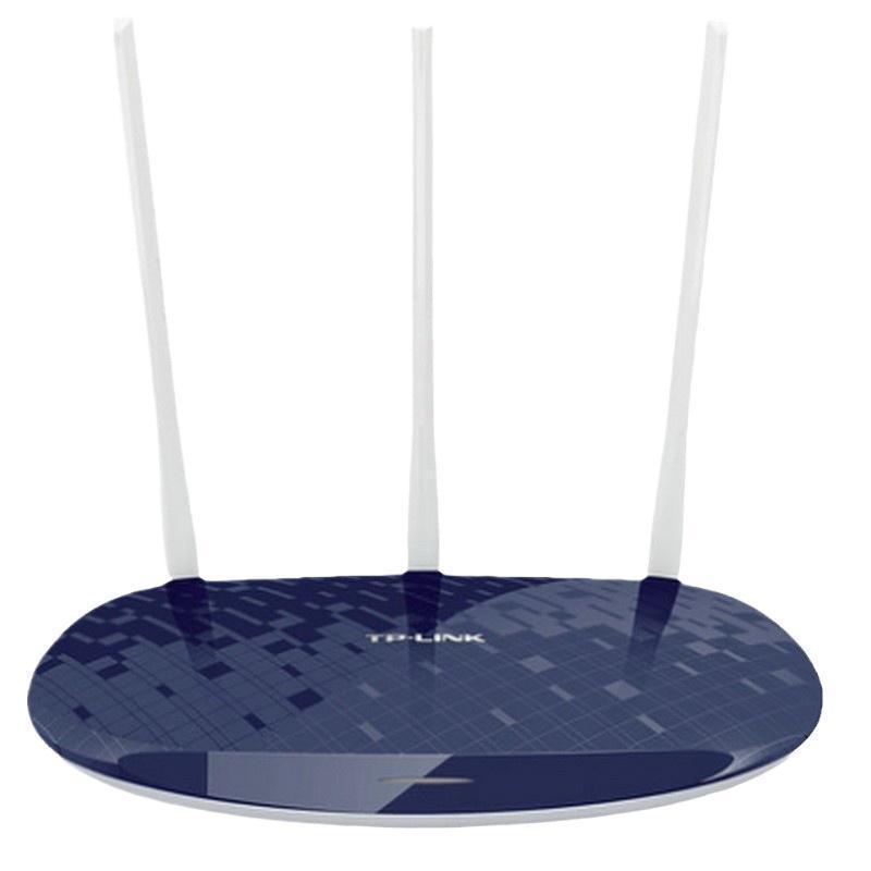 壁を貫くワイヤレスルーター、高速光ファイバー、スマートホーム、フルネットワーク通信|undefined