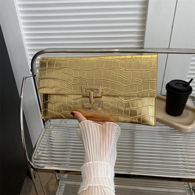 Casual Clutch Bag Women's Bag 2023 Summer Niche Trendy Clutch Bag New Style Bag Women's Fashionable Simple Envelope Bag
