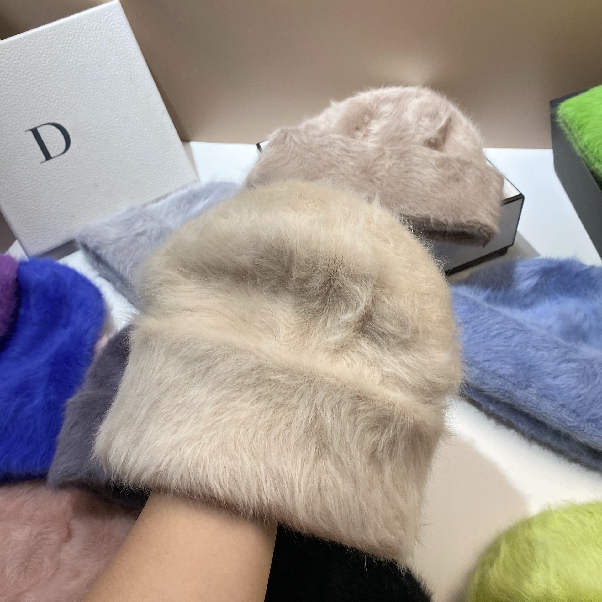 Koreansk plys-hat med to iført pandebånd til varme i efteråret og vinteren, Angora-kaninhår-hat, moderigtigt og_voghion.com