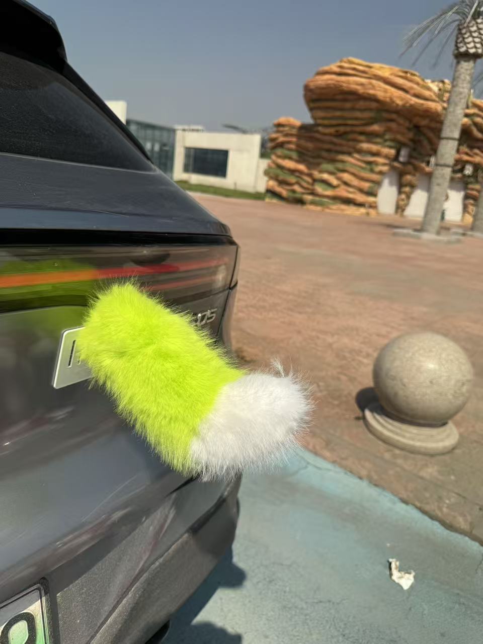 Electric tail car rear decoration, electric vehicle, electric tricycle, electric motorcycle, Q series parking space decoration, sound-controlled plush accessory