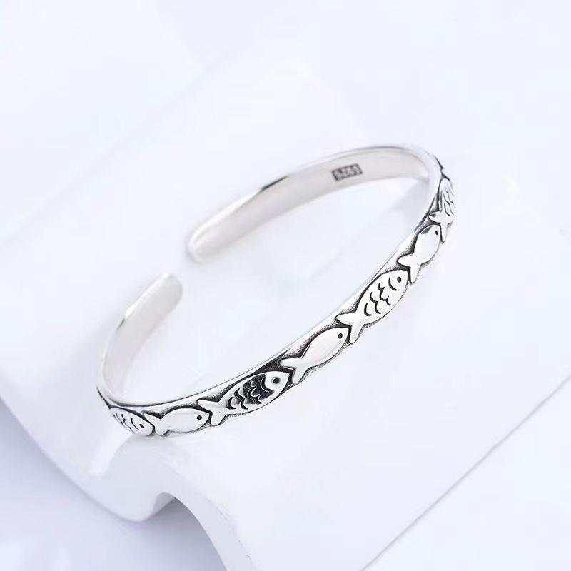 New Retro Bracelet Female Niche Design Embossed Xiaoyuer Fish Group Simple Ins Stylish Open Bracelet