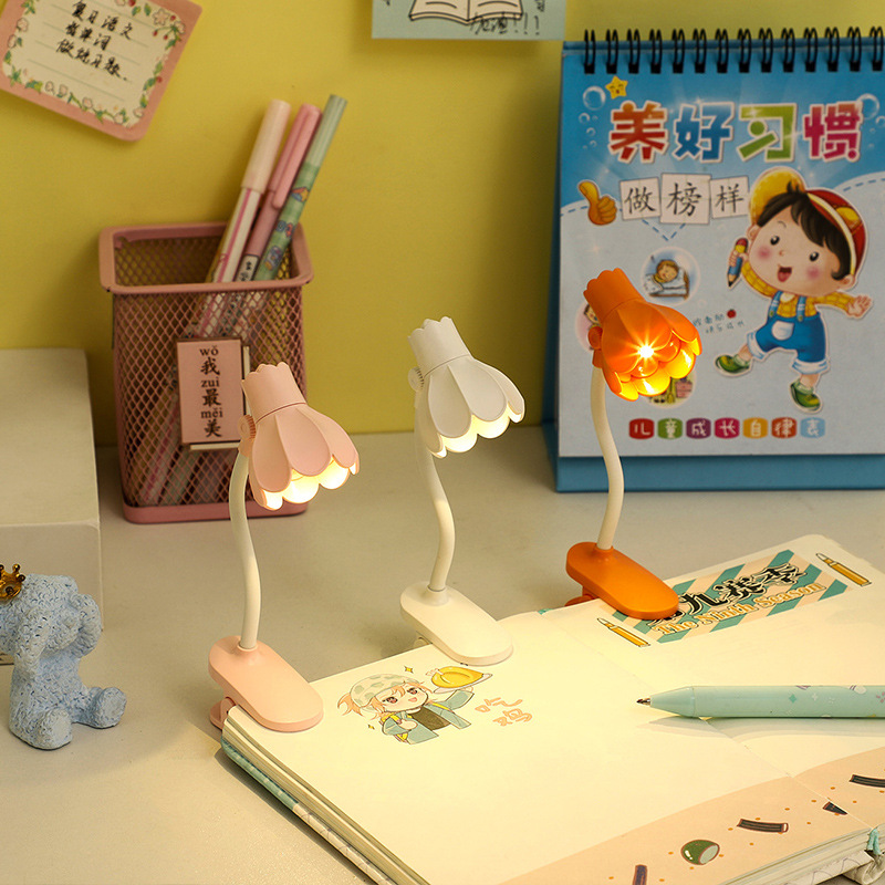 New Petal Mini Clip-on LED Foldable Portable Eye-Caring Desk Lamp for Student Dormitory and Study