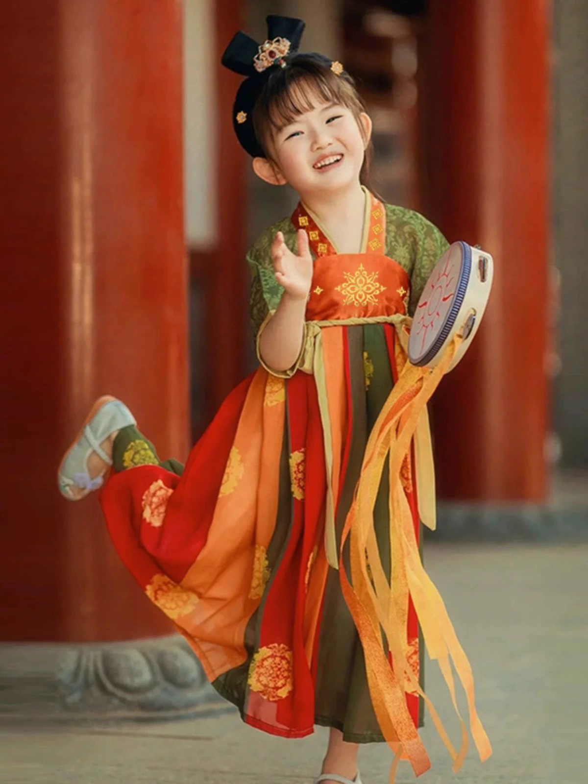 Дые Hanfu Girls 2026 Новые детские древние костюмы национальный стиль super фея принцесса древний стиль Dunhuang костюм Тан长 рукав единое поколение