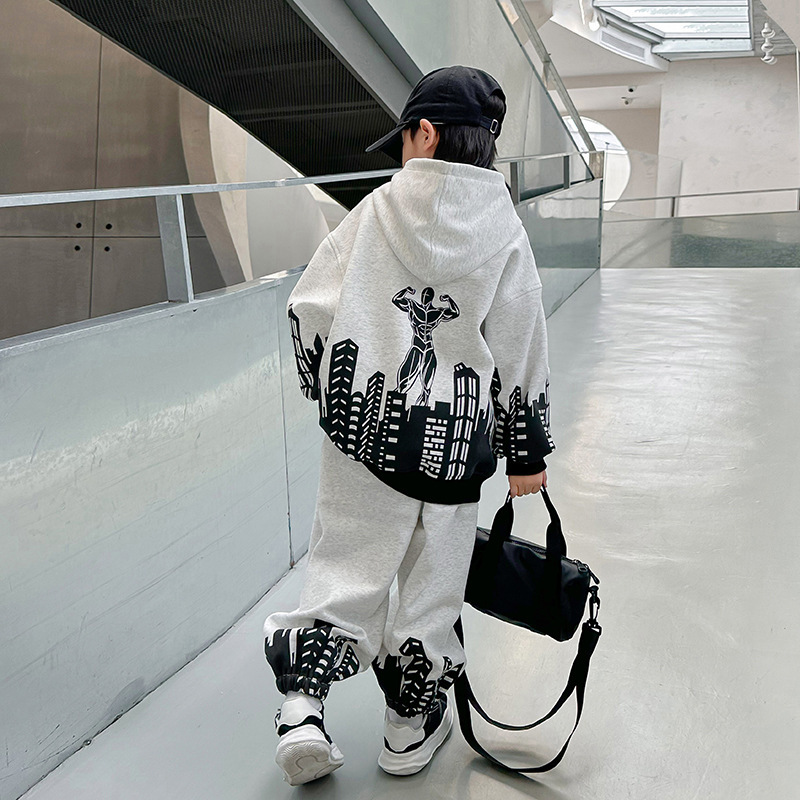 Conjunto de sudadera con capucha y pantalón para niño estilo_voghion.com