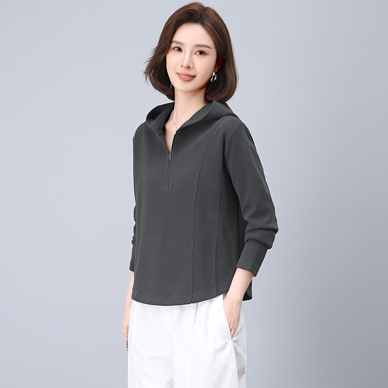 2025新款今年流行爆款卫衣女中年妈妈超火减龄小个子洋气连帽上衣|undefined