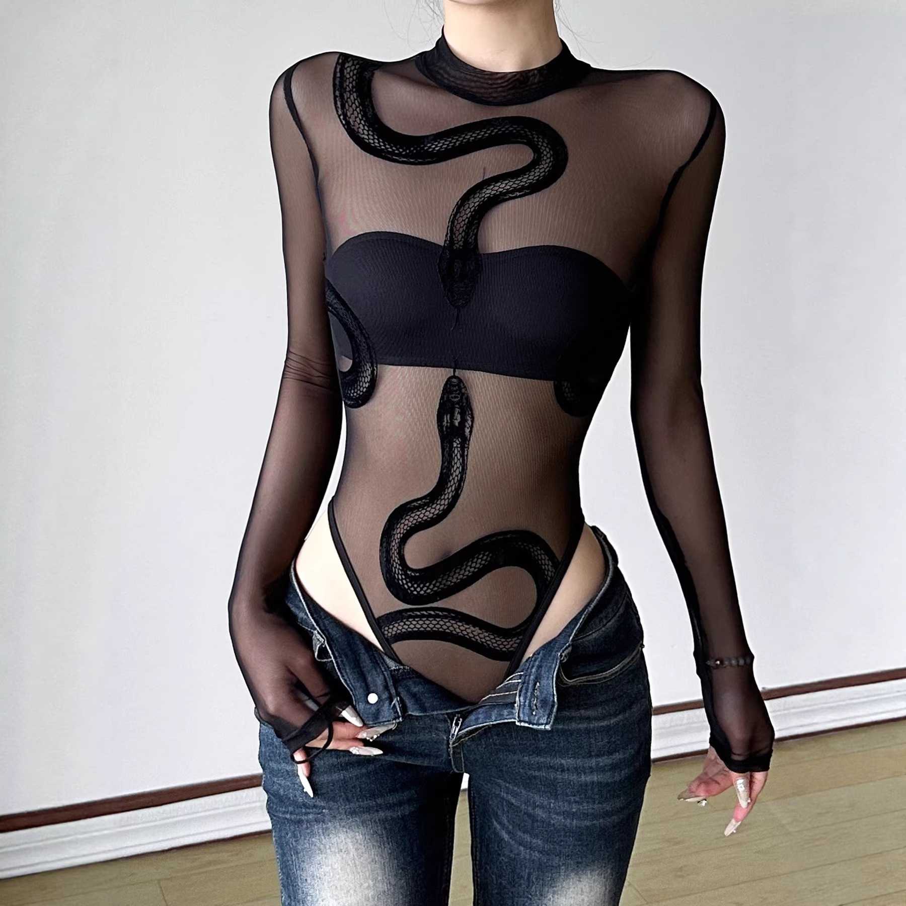 Self-Designed European and American Niche Style Snake Print Sexy Slim-Fit Sheer Basic Round Neck Long-Sleeve Bodysuit 2025