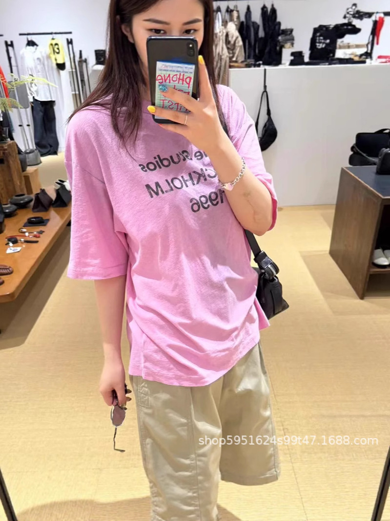 現物発送! 25夏の新型アルファベットは手で磨かれて部分的に汚れて古い軽微な炒め色の半袖tシャツを作る