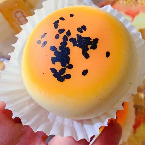 Xiaohongshu Style Realistic Fluid Egg Tart Noodles for Stress Relief, Slow Recovery, Popular Snack, Stress-Relief, Fun for Children