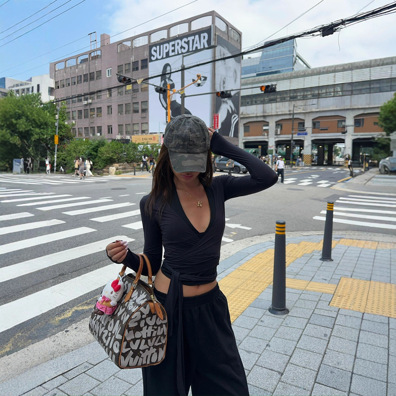 Cross-Border Autumn New General Training Clothes, Beautiful Yoga Cardigans, Women's Niche Outer Wear Sports Fitness Tops, Long Sleeves