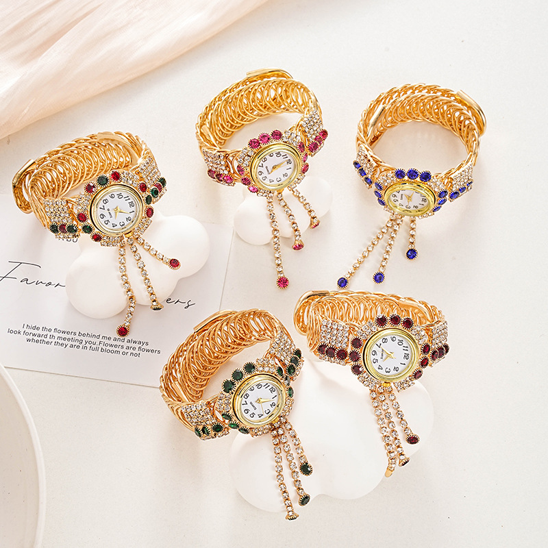 Douyin New Cross-Border Women's Korean Version Rhinestone Creative Tassel Quartz Bracelet Watch Women's Wholesale