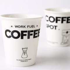 紙コップの形をまねる陶磁器のカップのコーヒーカップのミルクカップの水カップの耳のコーヒーカップのinsカップはlogoを支持します。