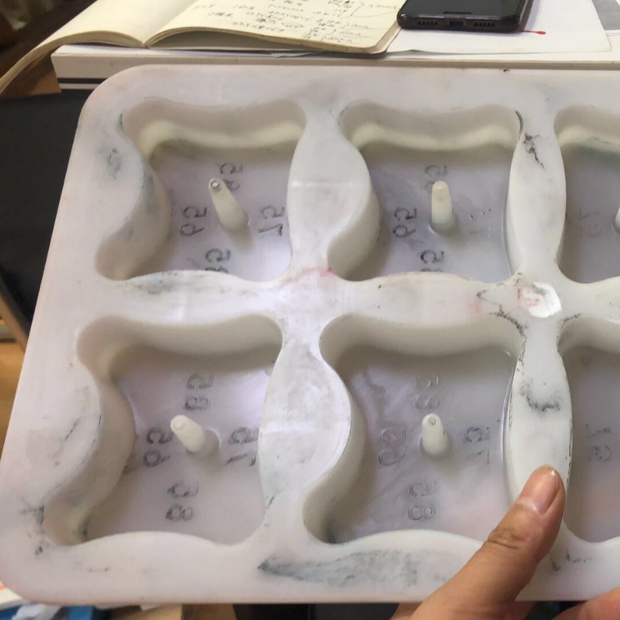 钢筋垫块模具 边沟盖板模具  排水边沟模具