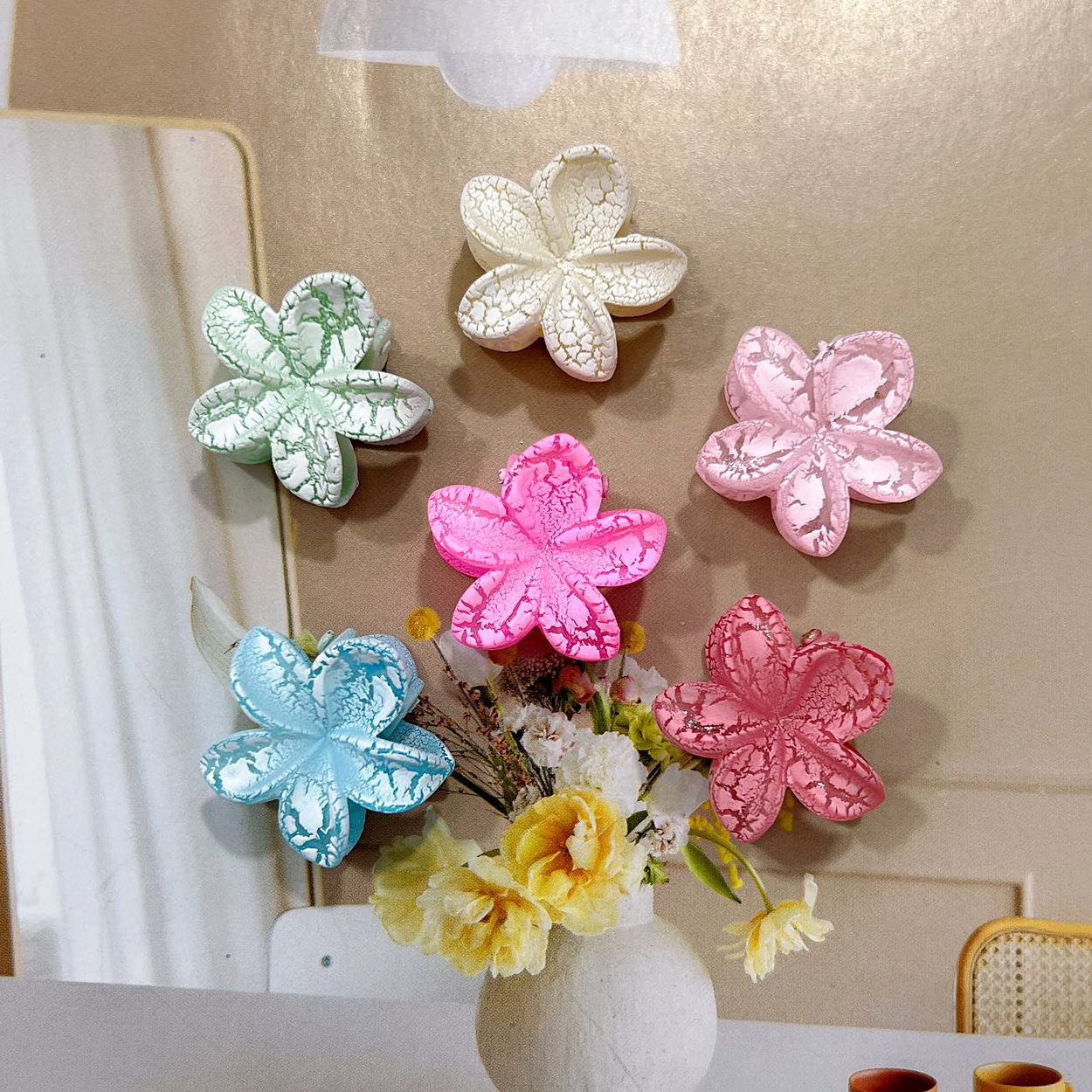 新品2.5鸡蛋花抓夹小号裂纹彩色系发夹花朵侧边夹喷漆手工碎发夹