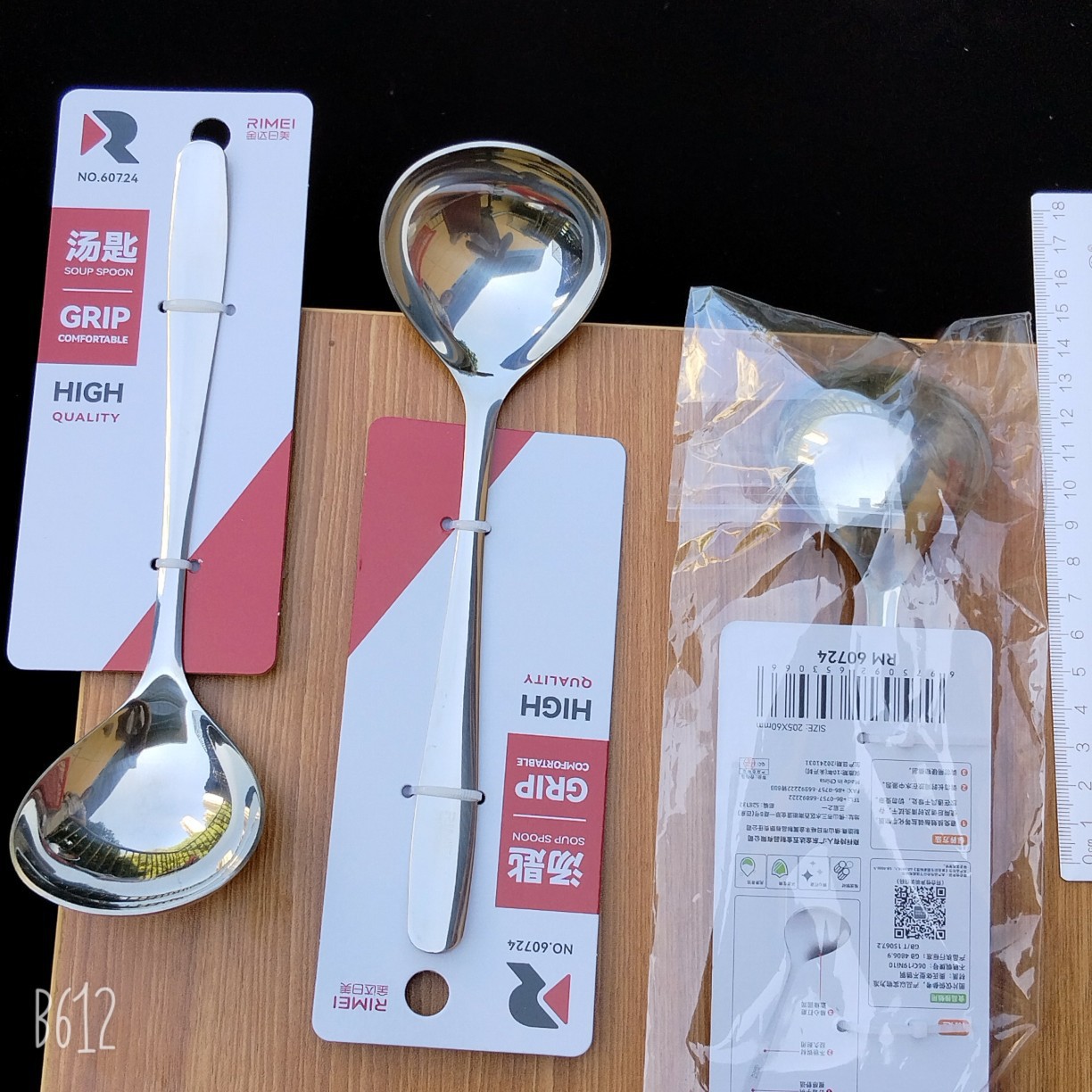 Nueva moda caja de dibujos animados de acero inoxidable regalo snack cubiertos set estudiantes portátiles cucharas al aire libre palillos