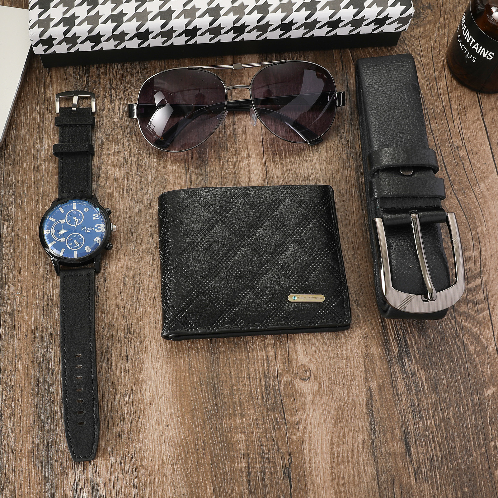 869g Weight Ordinary Glass Mirror Material Titanium Alloy Strap Material Watch Classification Pointer Display Type Single Folding Buckle Buckle Style Rectangle Dial Shape Holiday, Party Occasion Quartz Movement Solid Color Pattern Men's Gender Vintage Style, Simple Style Style Vintage Style Simple Style Solid Color Single Folding Buckle Quartz Men's Watches 1
