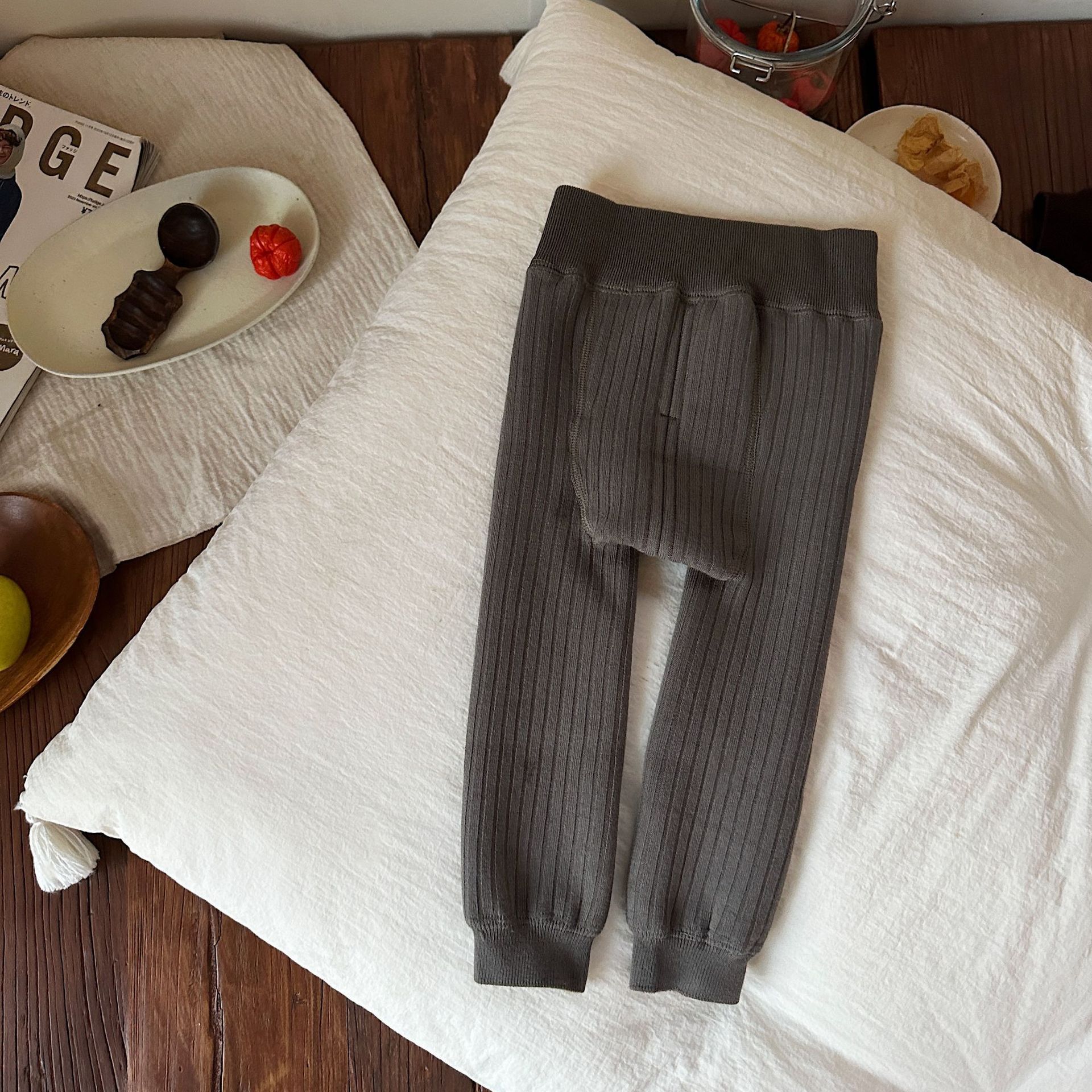 Caña de azúcar de pera ropa infantil para niñas con pantalones adicionales otoño y invierno 2025 nuevos pantalones leggings de terciopelo para niños image 6