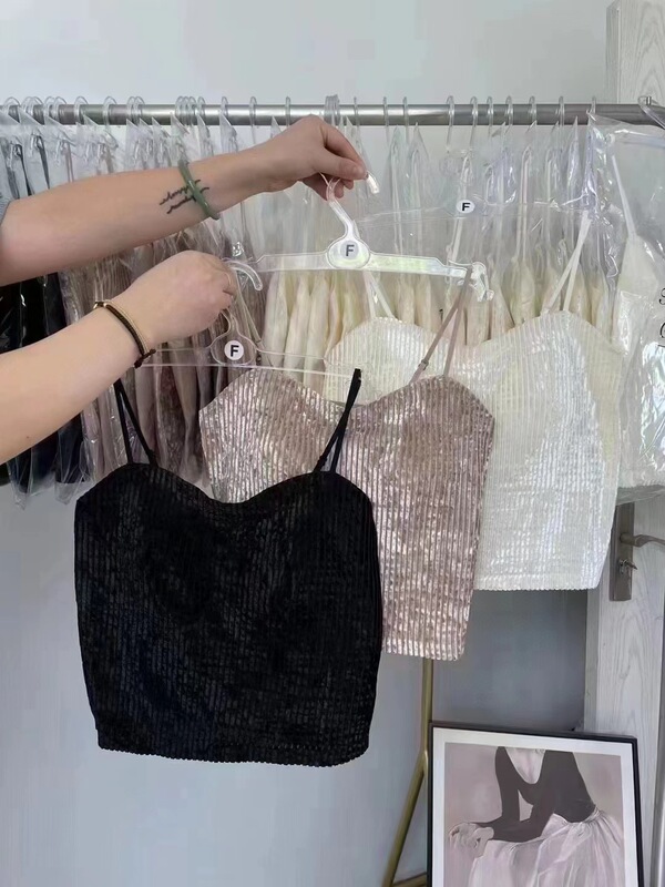 5855 # Velvet Camisole with Thin Straps, Vintage Style, Seamless Inner Wear, Beautiful Back, Sexy with Chest Pads, Can Be Worn as Outerwear 5855 # Velvet Camisole with Thin Straps, Vintage Style, Seamless Inner Wear, Beautiful Back, Sexy with Chest Pads, Can Be Worn as Outerwear