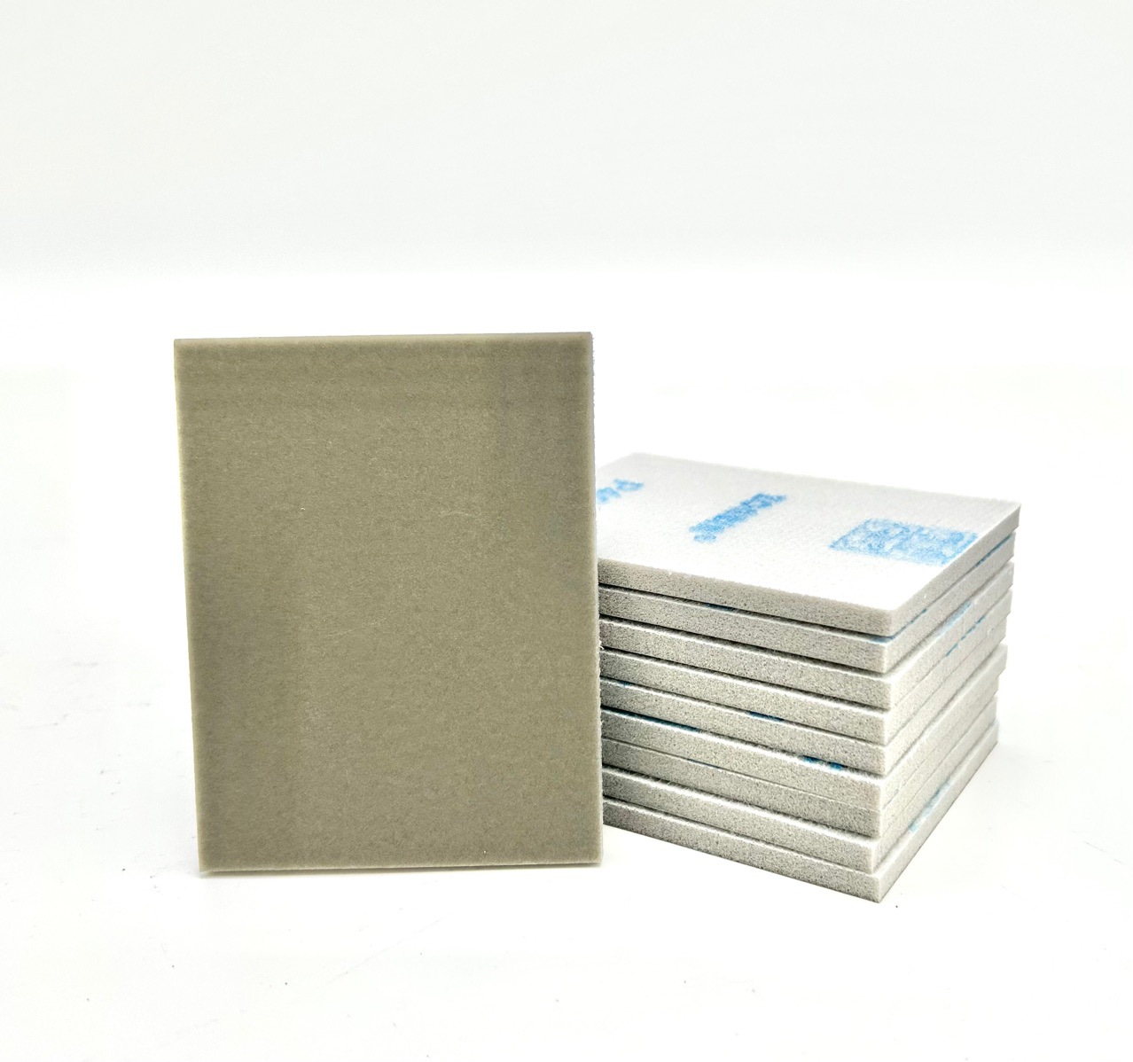 75x100 80x105mm海绵砂纸植绒 方形打磨机用抛光汽车美容车漆瑕疵