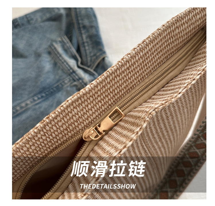 Title 10, Borsa a tracolla in velluto a coste dal design ...