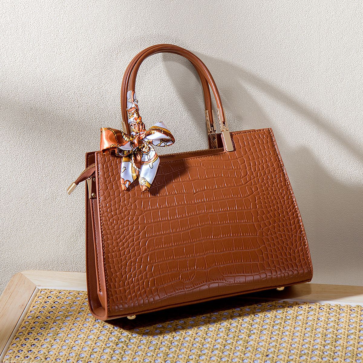 Regalo per la festa della mamma per la mamma: 2024 Nuova elegante borsa a mano di grande capacità per donne di mezza età_voghion.com