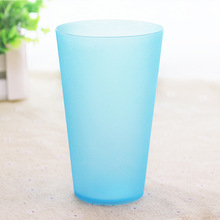 BB4C批发坚大容量塑料加厚杯子舞表演专用杯塑料杯彩色杯家用