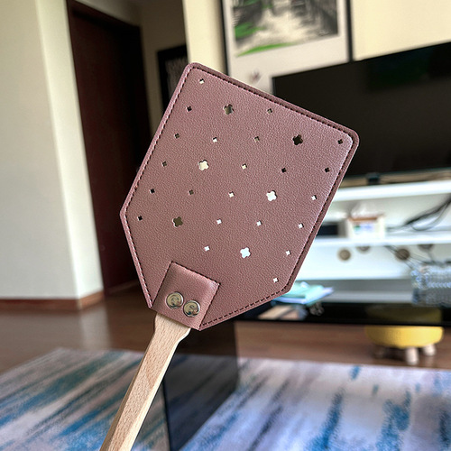 Solid wood fly swatter with extended wooden handle to kill mosquitoes, household thickened mosquito swatter, manual durable mosquito swatter, not bad