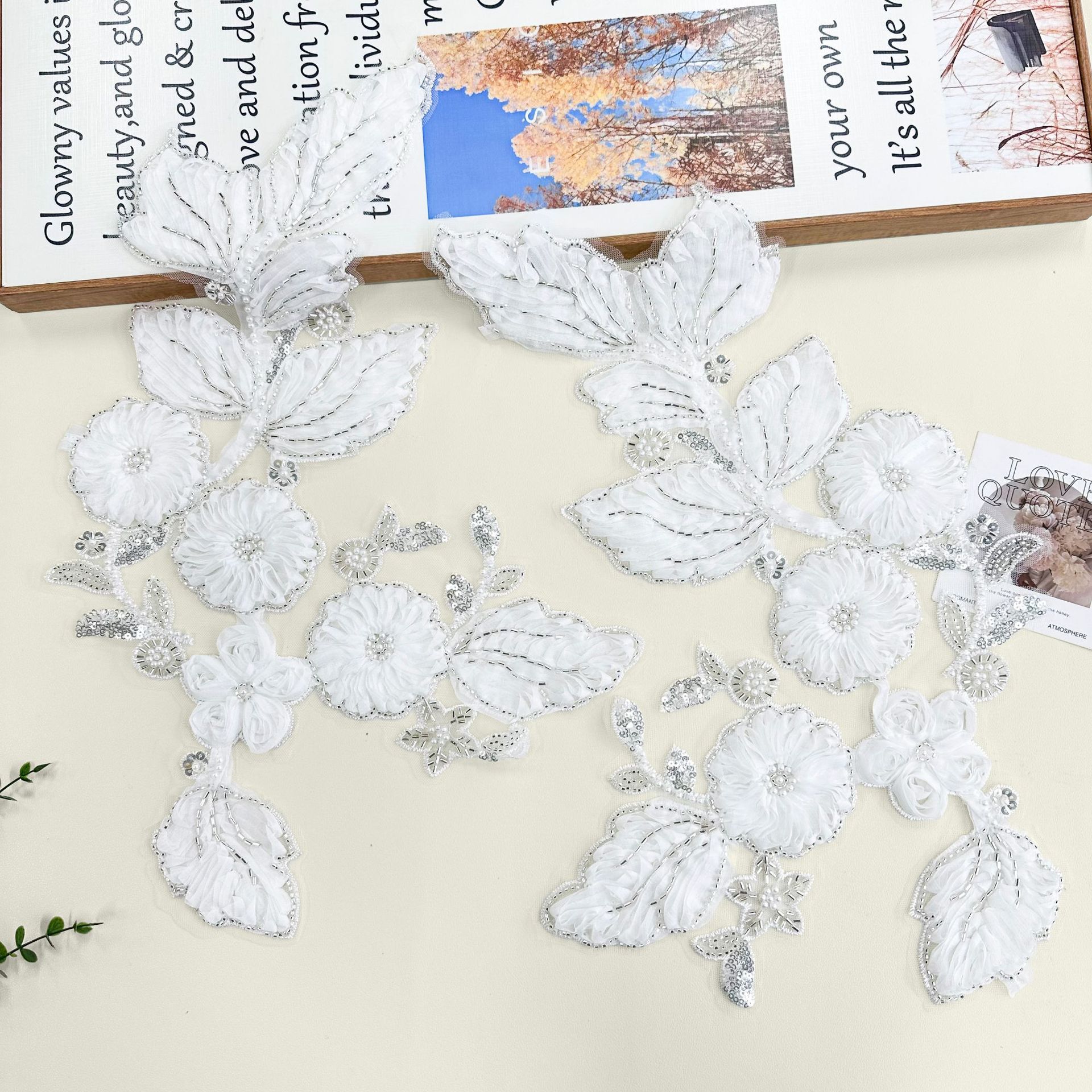 Flores tridimensionales blancas solubles en agua encaje encaje DIY ropa accesorios de decoración ropa collar flor patch