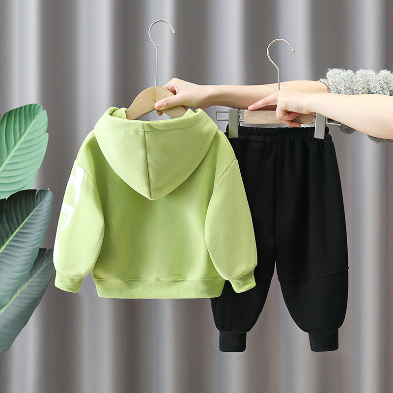 6154 traje de suéter de panda para niños modelos de primavera y otoño 2025 nueva ropa de bebé de estilo occidental traje de dos piezas de otoño para niños