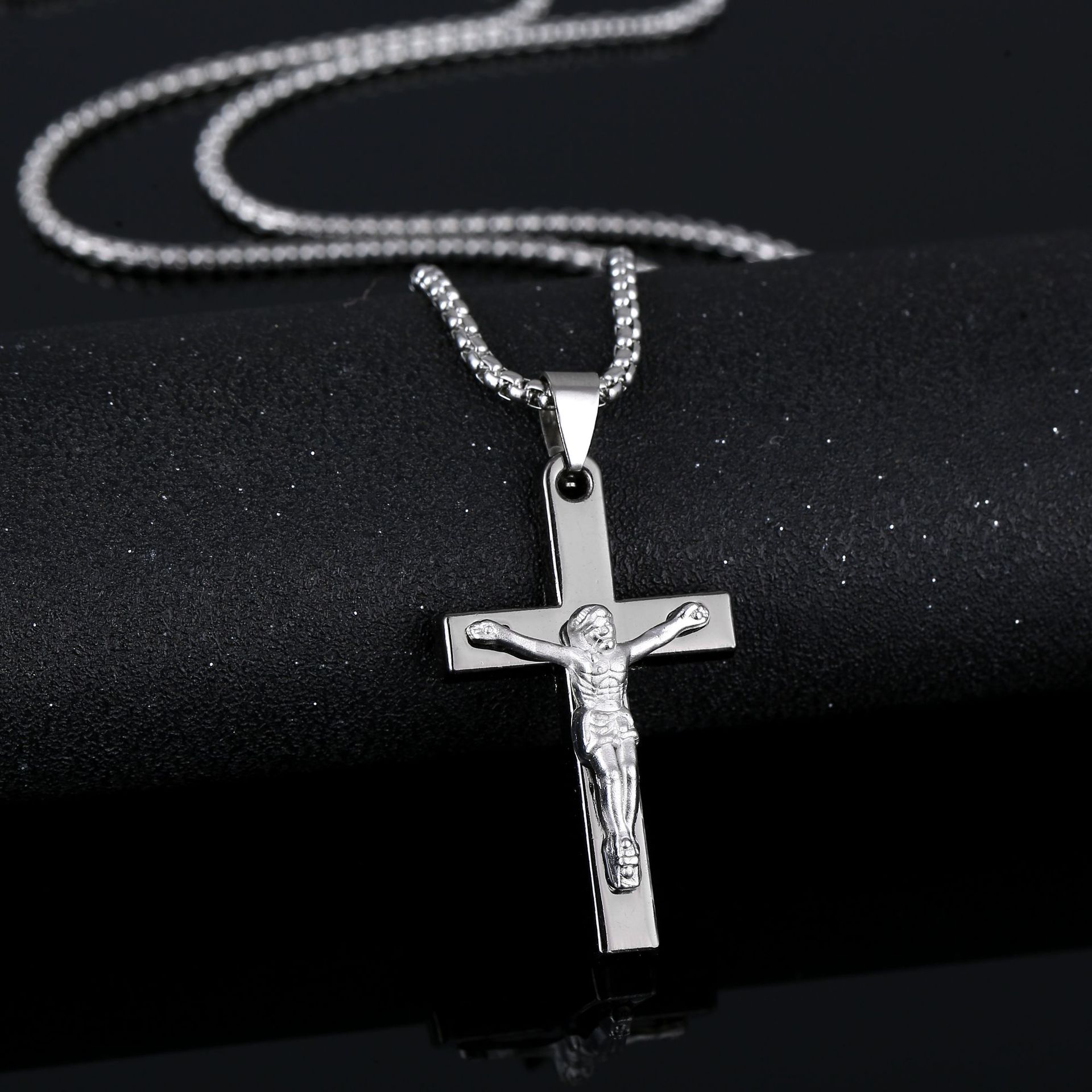 Punk Cross Skull Titanium Steel Plating Men's Pendant Necklace display picture 8