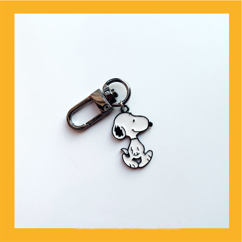 Snoopy Keychain Hanging airpods Pendant Ear Shell Pendant Accessories Bag Hanging Creative Keychain