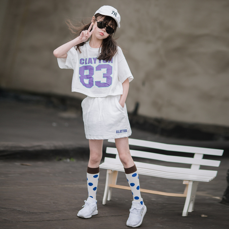 Traje de falda de tenis para niñas Traje de actuación de porristas deportivas para niños de verano Falda de estilo universitario para niños grandes