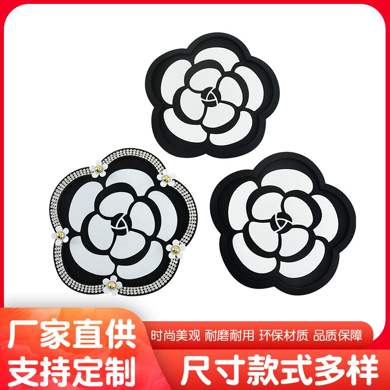 Автомобильный Противоскользящий коврик с инкрустацией бриллиантами из ПВХ Камелия Автомобильный Противоскользящий коврик с прорезью Камелия оптом