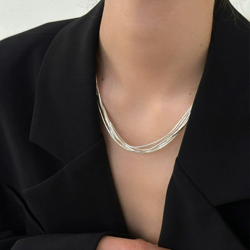 Multi-layer metal necklace for women South Korea niche design retro personality simple all-match elegant fashion necklace clavicle chain Multi-layer metal necklace for women South Korea niche design retro personality simple all-match elegant fashion necklace clavicle chain
