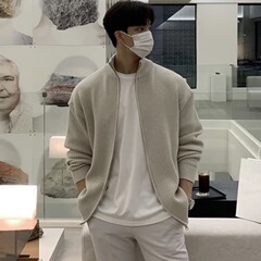 秋の高品質ニットカーディガン メンズ ゆったりジャケット 日本風 ゆったりスタイル インス風 カジュアルファッション 多用途セータータイプ