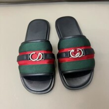 25�ļ��¿��pG��ʽ��Ь����r�аٴ����eһ�֎�ɳ������Ь��