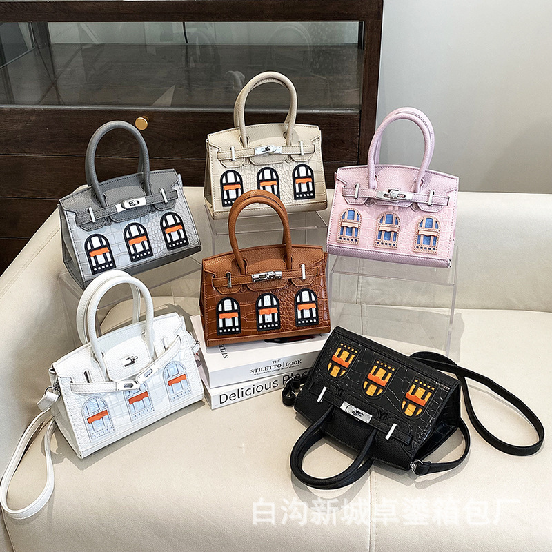 Cross-border Light Luxury Kelly Handbag Small House Shoulder Bag Women's High-end Fashion All-match Women's Crossbody Bag Cross-border Light Luxury Kelly Handbag Small House Shoulder Bag Women's High-end Fashion All-match Women's Crossbody Bag